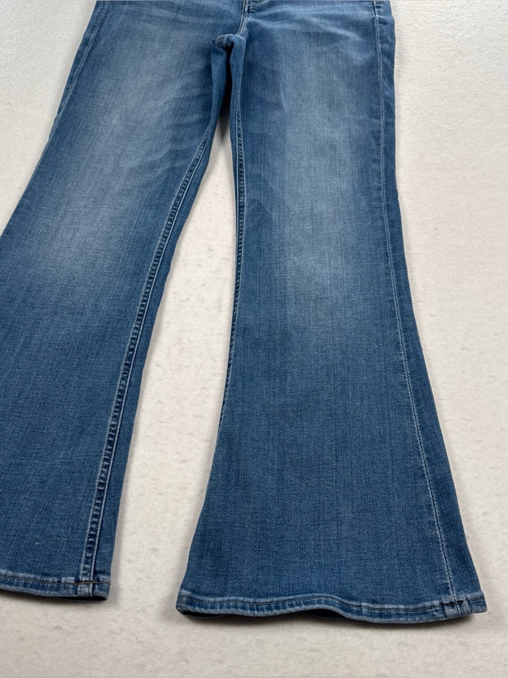 American Eagle Flare Overalls Jean Denim Women’s 10 Short Front Zip Stretch Adj - Picture 9 of 12
